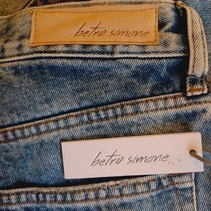 Betro Simone Distressed Jeans